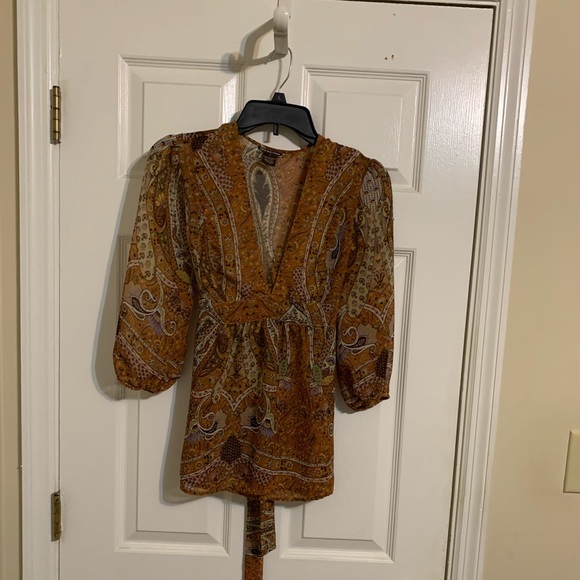 Coco and Chase - Top  size Small - Picture 2 of 6